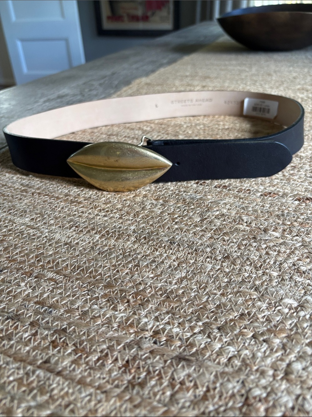 Streets Ahead Black Leather Belt with Gold Sculpted Lip Buckle